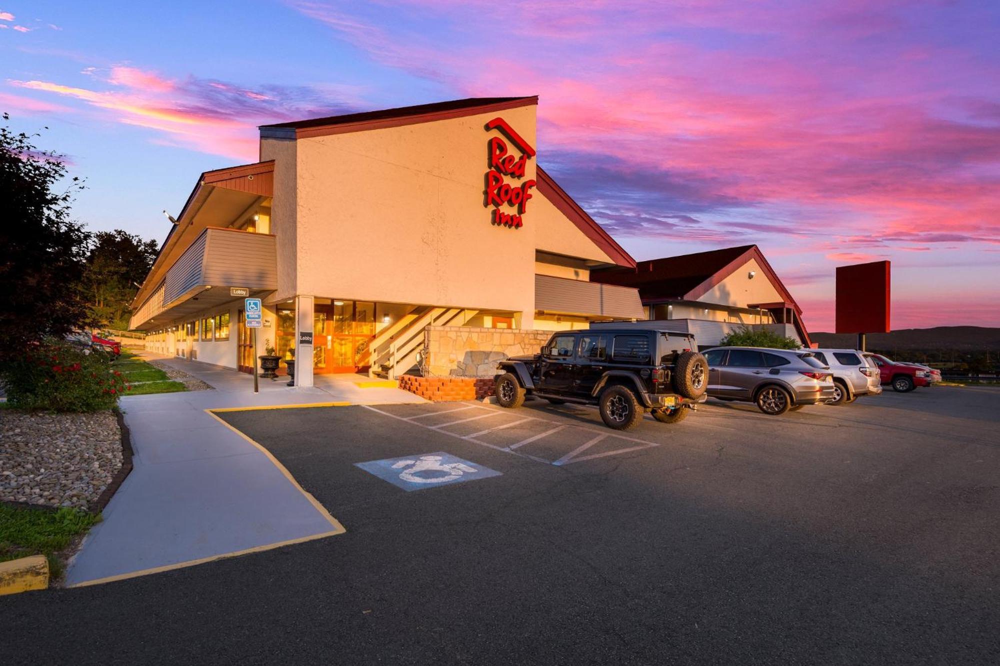 Red Roof Inn Binghamton - Johnson City Екстер'єр фото